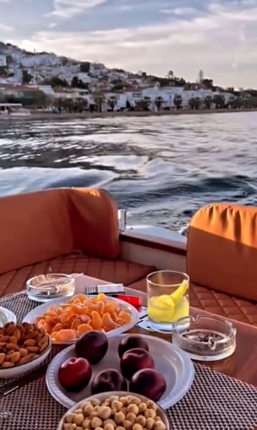 Kadıköy Motoryat   Seyir 6 kişi 9 m İlan No: #20557 5