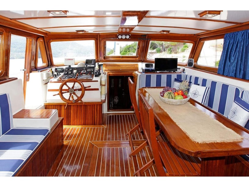 Split Gulet 5 cabin 8 berths 8 guests 22 m Listing Number: #20566 2