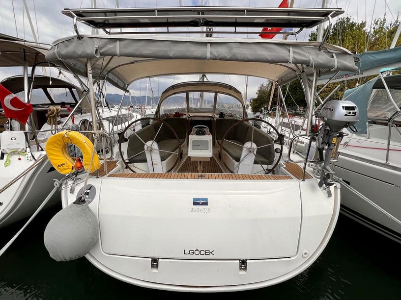 Fethiye Yelkenli 2 kabin Konaklama 4 kişi Seyir 6 kişi 12.35 m İlan No: #20587 2