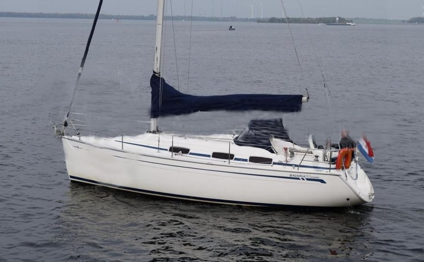 La Trinité-sur-Mer Sailboat 2 cabin 6 berths 6 guests 9.45 m Listing Number: #20608