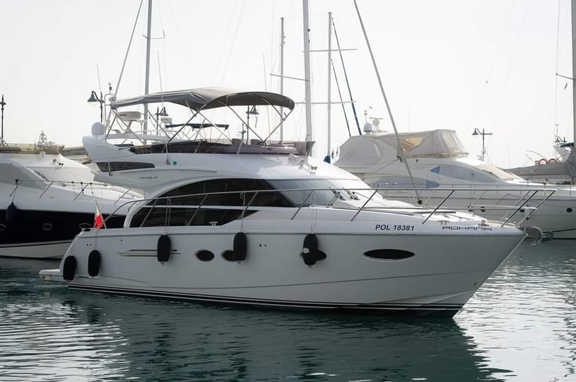 Dubrovnik Motorboat 2 cabin 4 berths 4 guests 14.5 m Listing Number: #20615 3