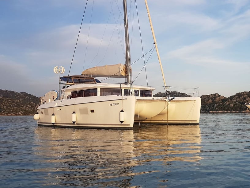 Ibiza Catamaran 3 cabin 9 berths 9 guests 12.61 m Listing Number: #20632