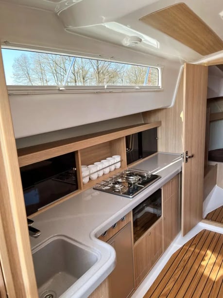 Węgorzewo Sürat Teknesi 2 kabin Konaklama 6 kişi Seyir 6 kişi 8.7 m İlan No: #20663 3