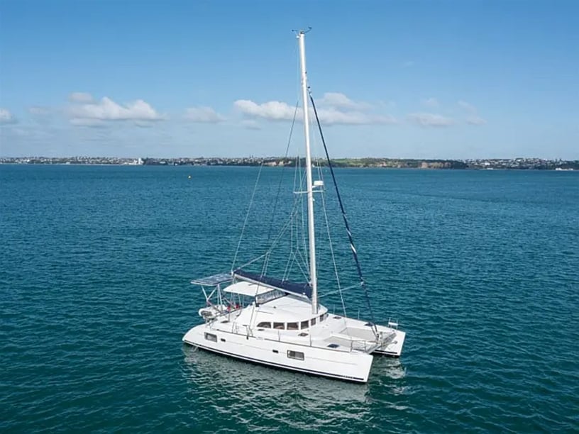 Fethiye Catamaran 3 cabin 7 berths 7 guests 11.55 m Listing Number: #20695 2