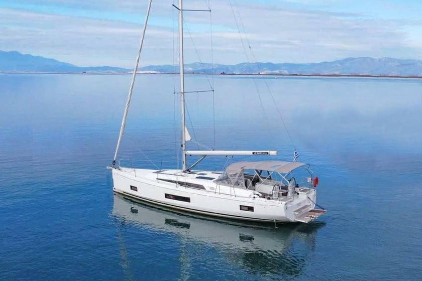 Keramoti - Kavala Sailboat 4 cabin 10 berths 10 guests 14 m Listing Number: #20708 5