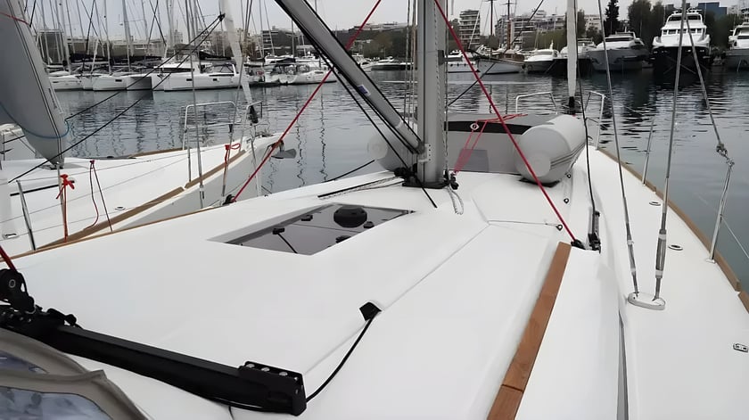 Lefkada Zeilboot Cabine 4  10  slaapplaatsen 10  gasten 12.99 m Lijstnummer: #20714 3