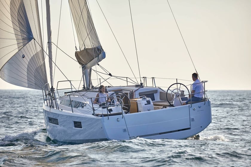 Palma di Maiorca Barca a vela cabina 3  cuccette 8  8  ospiti 12.35 m Numero dell'inserzione: #20725 3