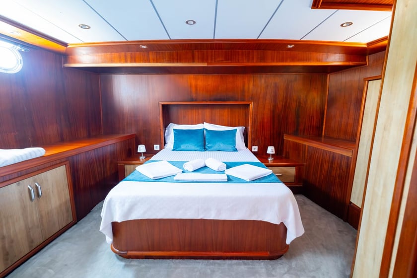 Gocek Gulet 5 cabin 10 berths 10 guests 20 m Listing Number: #20753 4