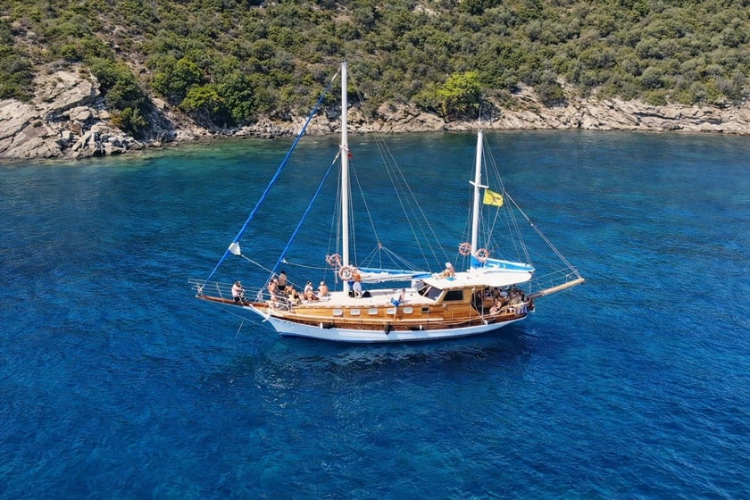 Kusadasi Gulet   20 guests 16 m Listing Number: #20756