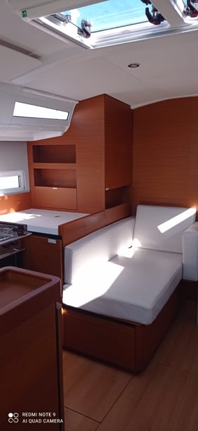 Las Galletas Sailboat 3 cabin 8 berths 8 guests 12.35 m Listing Number: #20773 5