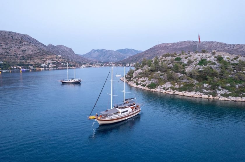 Marmaris Gulet 6 cabin 12 berths 12 guests 24 m Listing Number: #20789 3