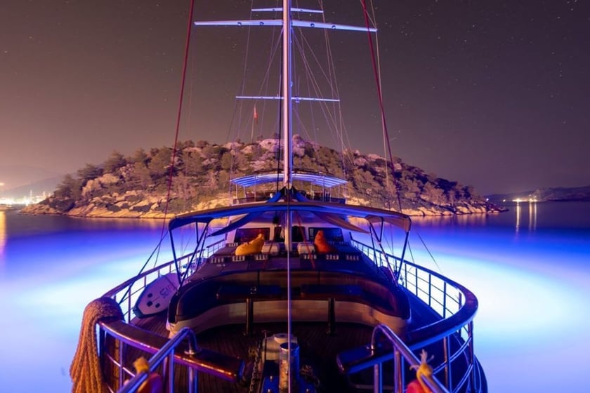 Marmaris Gulet 6 cabin 12 berths 12 guests 24 m Listing Number: #20789