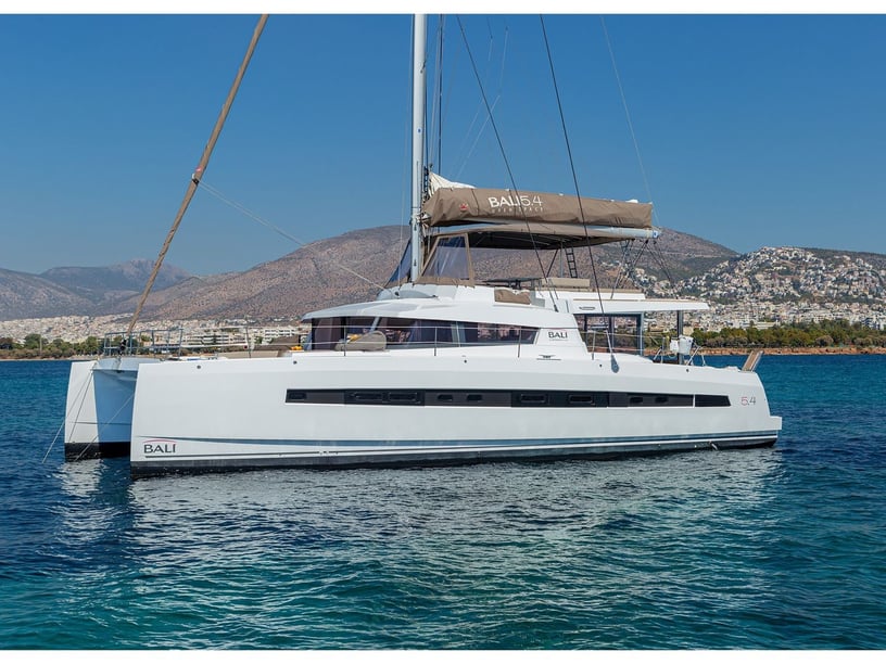 Salerno Catamaran 4 cabin 11 berths 8 guests 16.8 m Listing Number: #20867