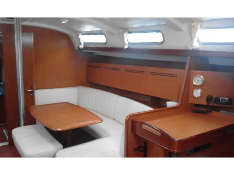 Salerno Sailboat 3 cabin 8 berths 8 guests 12.94 m Listing Number: #20902 2