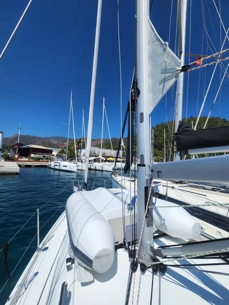 Marmaris Sailboat 2 cabin 4 berths 4 guests 9.53 m Listing Number: #20903 2