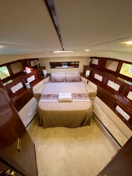 Bebek Yacht a motore cabina 3  cuccette 4  12  ospiti 18 m Numero dell'inserzione: #20906 5
