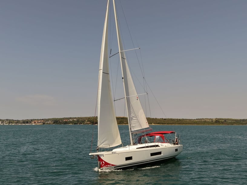 Pomer Zeilboot Cabine 4  10  slaapplaatsen 10  gasten 14.6 m Lijstnummer: #20923 4