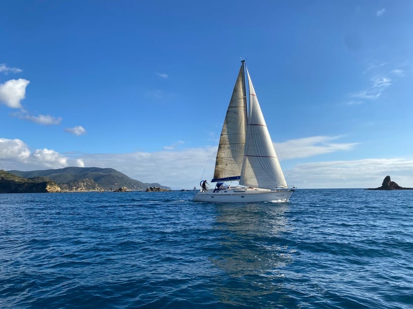 Punta Ala Zeilboot Cabine 3  8  slaapplaatsen 8  gasten 12.8 m Lijstnummer: #20934 3