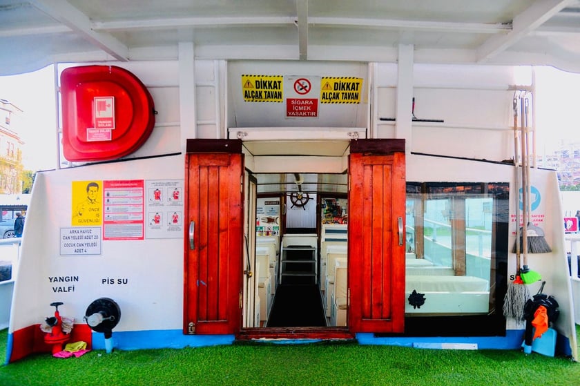 Bebek Motorjacht Cabine 1   45  gasten 16 m Lijstnummer: #20965 4