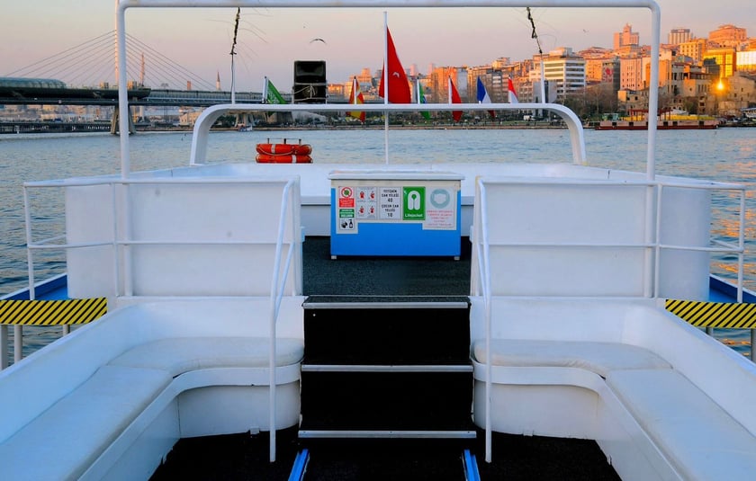 Bebek Motorjacht Cabine 1   45  gasten 16 m Lijstnummer: #20965 3