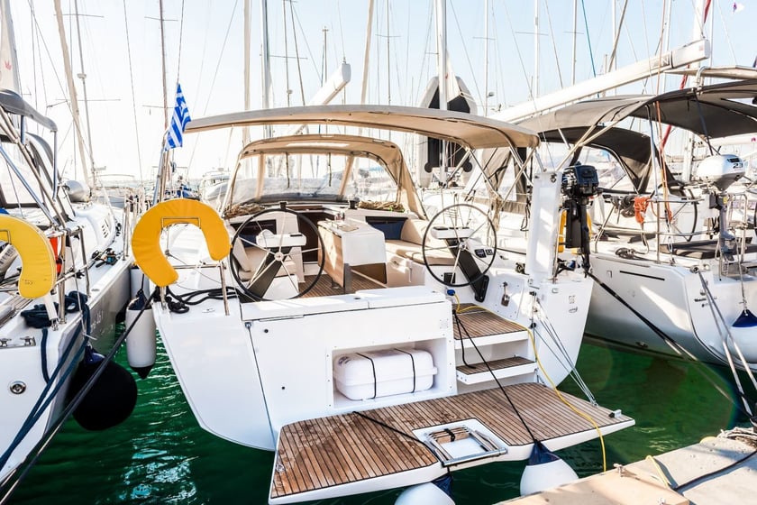 Lefkada Barca a vela cabina 3  cuccette 8  8  ospiti 11.25 m Numero dell'inserzione: #20969