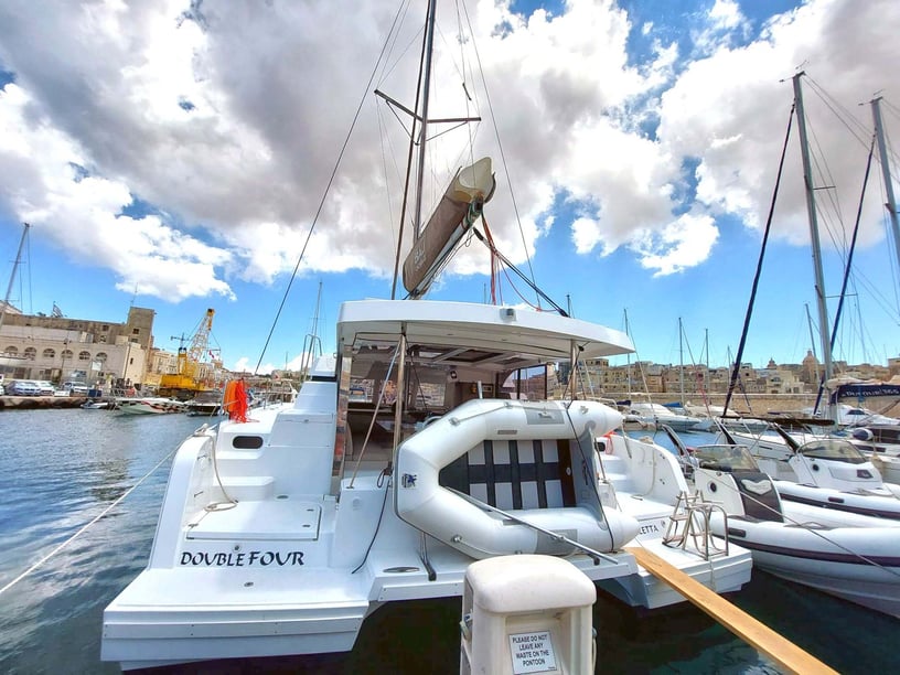 Kalkara Catamaran Cabine 6  Couchettes 10  Invités 12  11.78 m Numéro de l'annonce: #20970