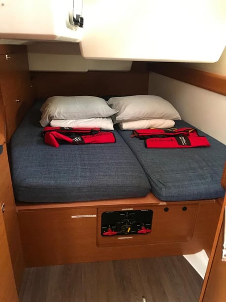 Palmeira Sailboat 5 cabin 12 berths 12 guests 15.75 m Listing Number: #21015 4