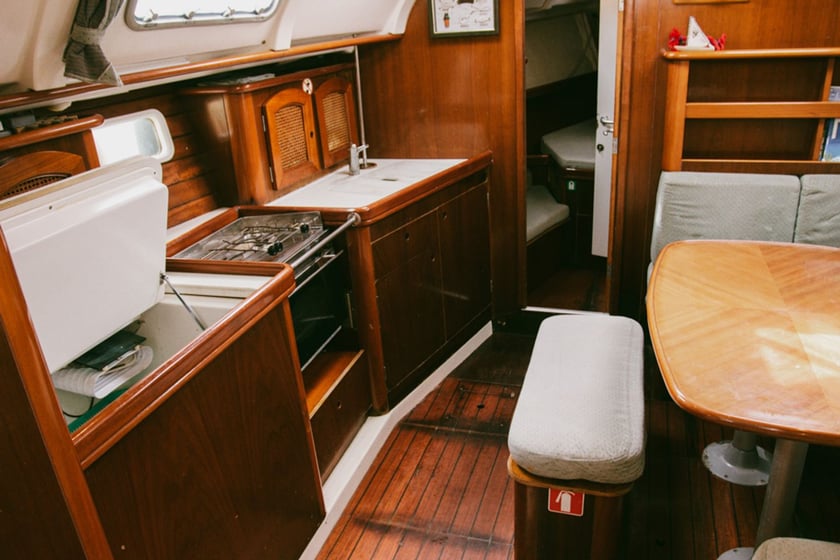 Volos Velero Cabina 3  8  literas 8  invitados 11.75 m Número de anuncio: #21052 4