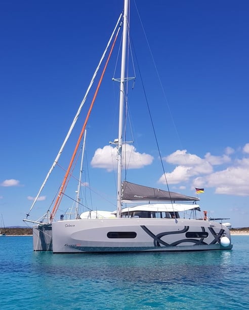 Palma de Mallorca Catamarán Cabina 3  6  literas 6  invitados 11.33 m Número de anuncio: #21120 2