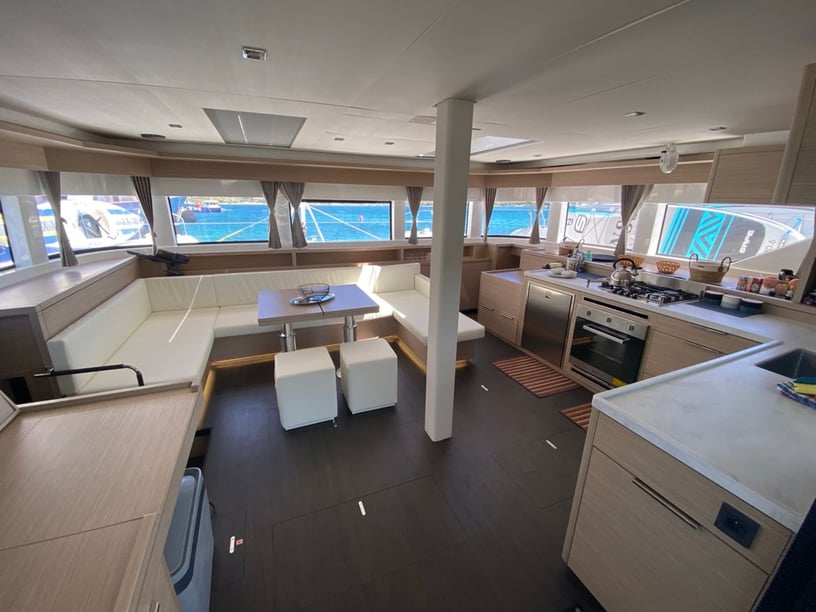 Marigot, Saint Martin Catamaran 5 cabin 12 berths 12 guests 16.9 m Listing Number: #21141 2