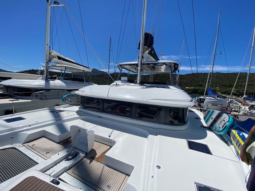 Marigot, Saint Martin Catamaran 5 cabin 12 berths 12 guests 16.9 m Listing Number: #21141 3