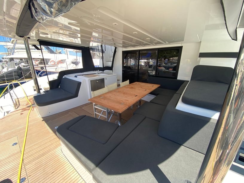 Pointe a Pitre Catamaran 5 cabin 12 berths 12 guests 16.9 m Listing Number: #21144 4