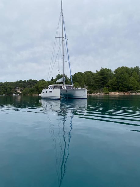 Primošten Catamaran 4 cabin 10 berths 12 guests 11.99 m Listing Number: #21173 2