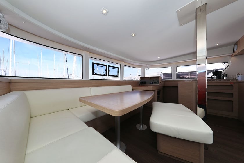 Sukošan Catamaran 6 cabin 12 berths 12 guests 12.94 m Listing Number: #21179 5