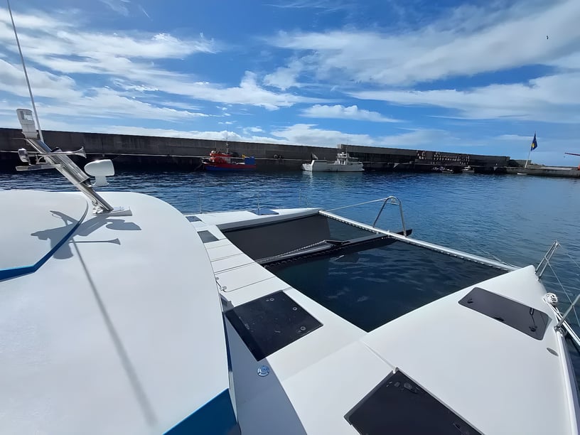 Funchal Catamarán Cabina 2  4  literas 4  invitados 14.2 m Número de anuncio: #21225 4