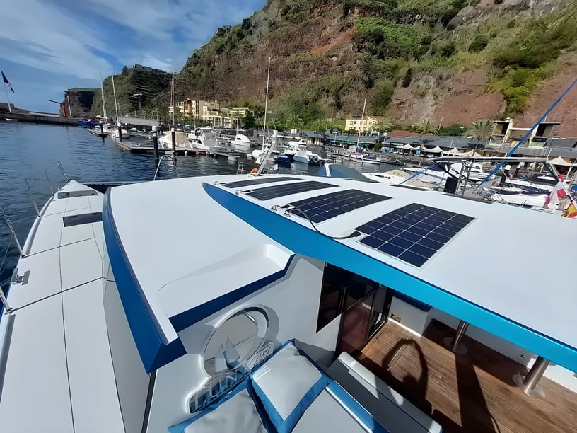 Funchal Catamarán Cabina 2  4  literas 4  invitados 14.2 m Número de anuncio: #21225 5
