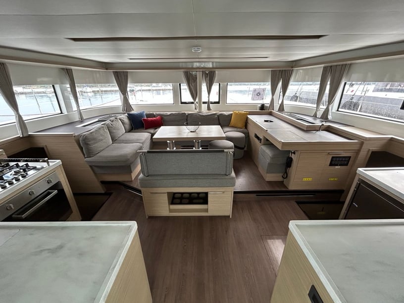 Portisco Catamaran 6 cabin 14 berths 14 guests 15.35 m Listing Number: #21254 3