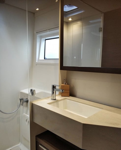 Lavrion Catamaran 6 cabin 8 berths 12 guests 13.99 m Listing Number: #21261 3