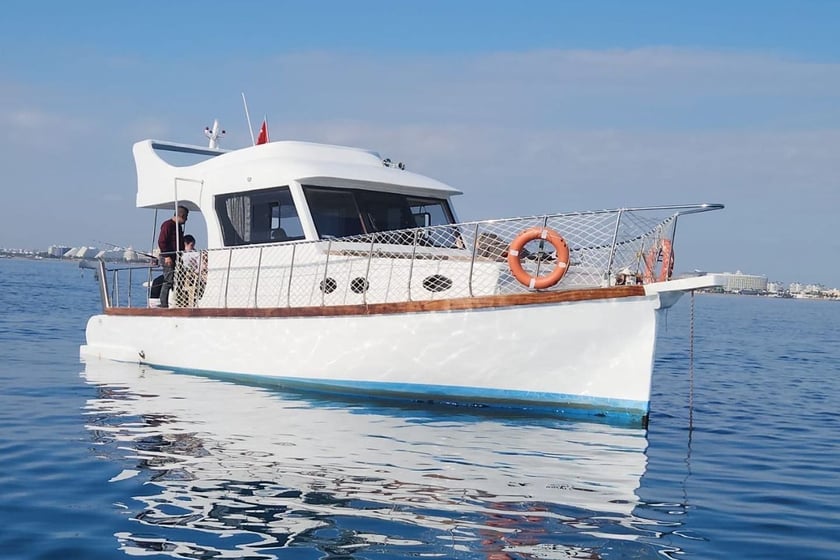 Antalya Motoryacht 1 Kabine  12 Gäste 11 m Nummer des Inserats: #21264