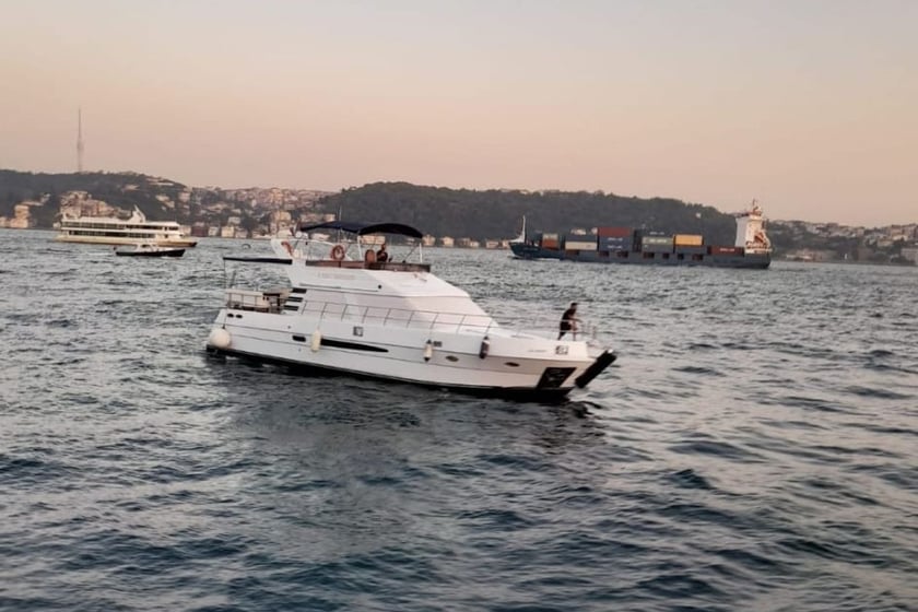 Bebek Motorjacht   12  gasten 18 m Lijstnummer: #21303