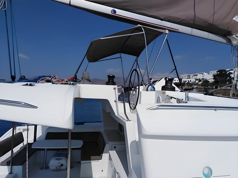 Piso Livadi Catamaran 4 cabin 12 berths 12 guests 13.96 m Listing Number: #21317 5