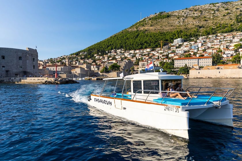 Dubrovnik Catamaran   16 guests 11.95 m Listing Number: #21339