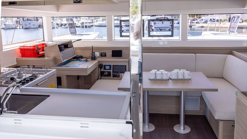 Primošten Catamaran 4 cabin 10 berths 10 guests 11.74 m Listing Number: #21347 5