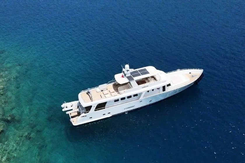 Marmaris Motoryat 3 kabin Konaklama 6 kişi Seyir 6 kişi 28 m İlan No: #21352 2
