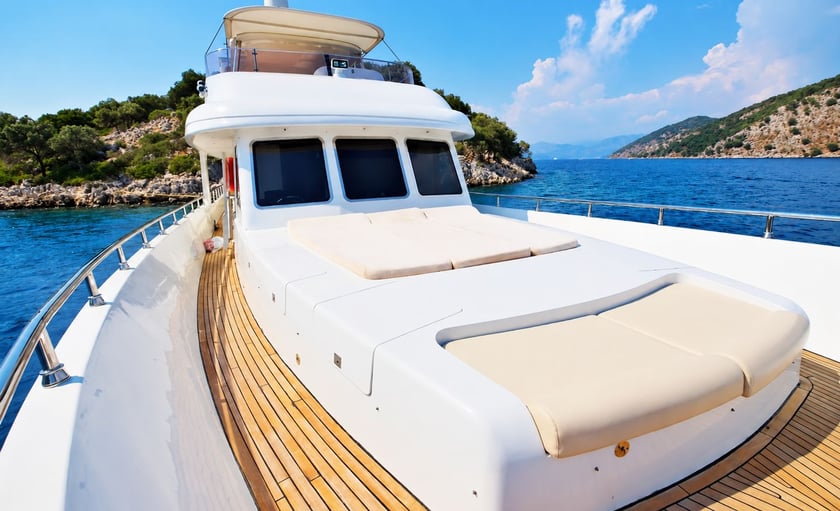 Marmaris Motoryat 3 kabin Konaklama 6 kişi Seyir 6 kişi 28 m İlan No: #21352 5