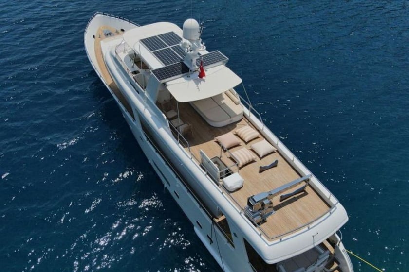 Marmaris Motoryat 3 kabin Konaklama 6 kişi Seyir 6 kişi 28 m İlan No: #21352