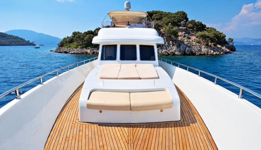 Marmaris Motoryat 3 kabin Konaklama 6 kişi Seyir 6 kişi 28 m İlan No: #21352 4