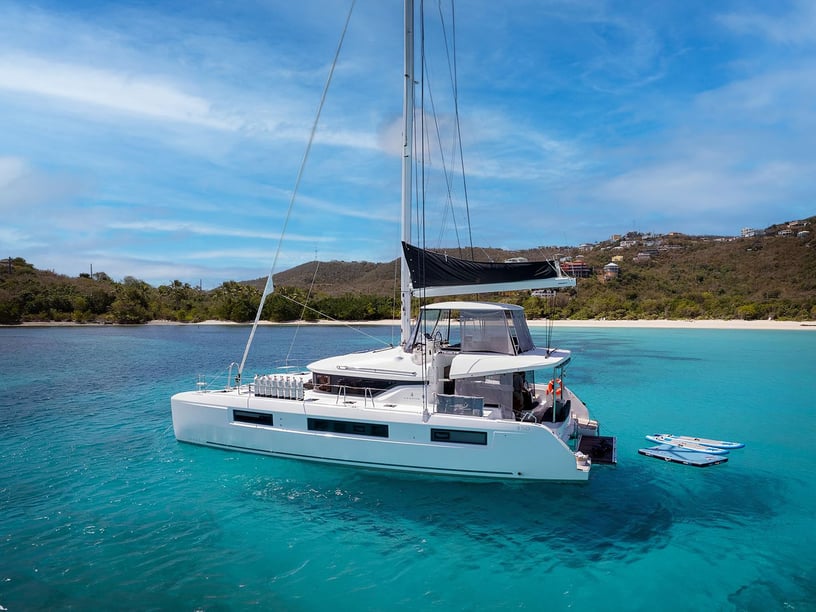 Ibiza Catamaran Cabine 5  10  slaapplaatsen 10  gasten 14.75 m Lijstnummer: #21358