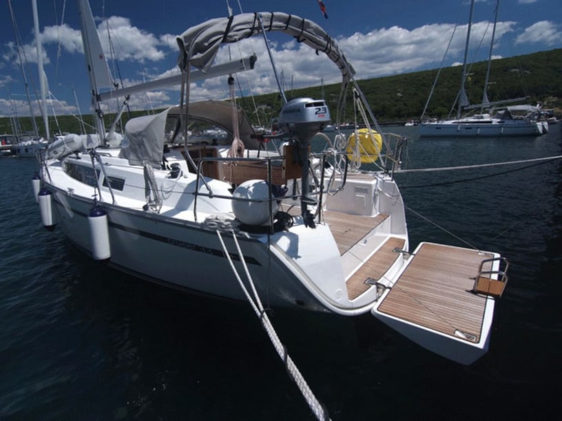 Punat Zeilboot Cabine 2  6  slaapplaatsen 6  gasten 9.99 m Lijstnummer: #21372