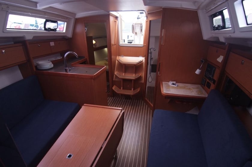 Punat Zeilboot Cabine 2  6  slaapplaatsen 6  gasten 9.99 m Lijstnummer: #21375 5